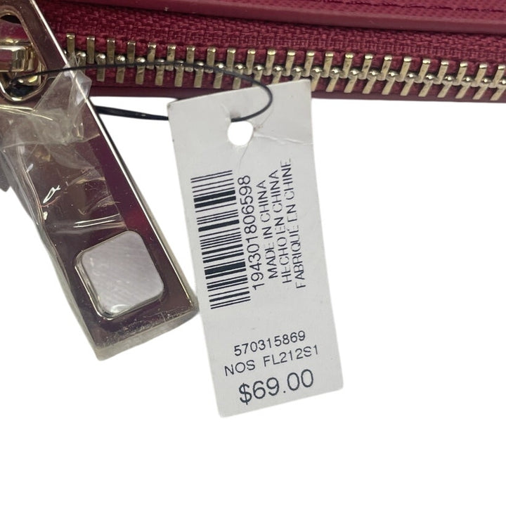 New White House Black Market WHBM Red Floral Faux Leather Envelope Purse w Studs