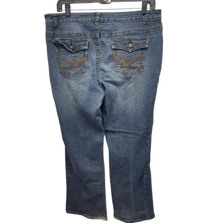 Cato Premium Womens Size 12 Stretch Cotton Straight Leg Denim Blue Jeans