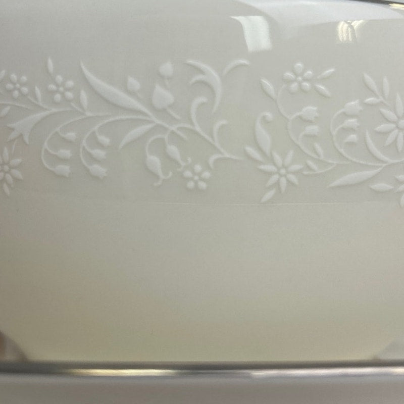 White Floral Noritake Ivory China Lorelei Attached Gravy Boat Saucer Silver Rim