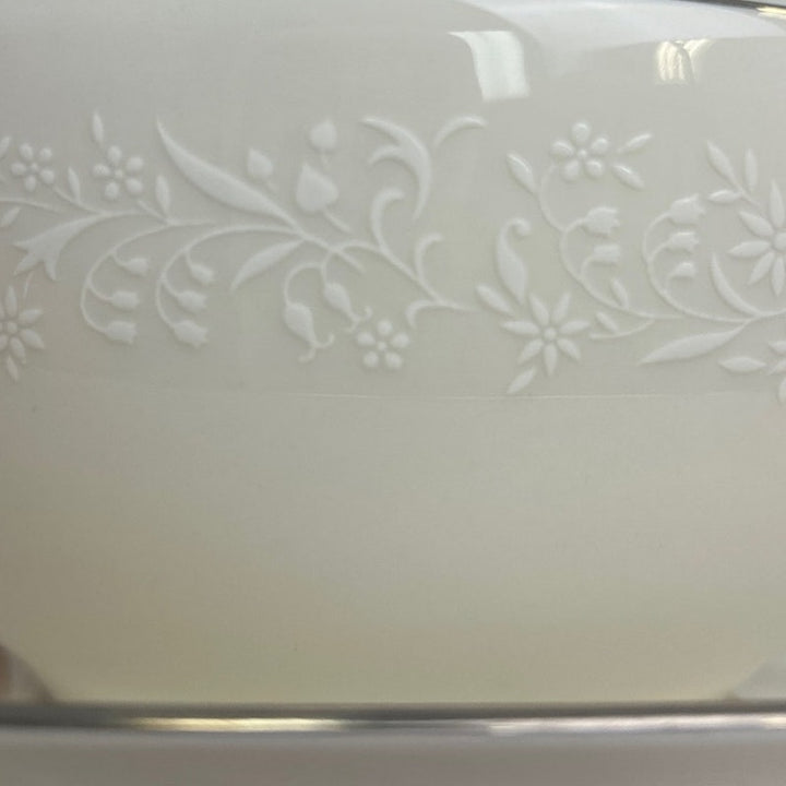 White Floral Noritake Ivory China Lorelei Attached Gravy Boat Saucer Silver Rim