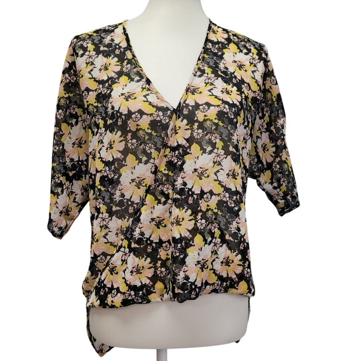 WAYF Womens Small Deep V Floral Half Sleeve Lightweight Wrap Top Blouse