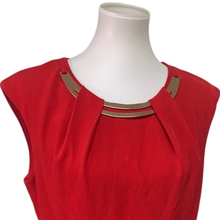 DressBarn Womens Size 10 Gold Bangle Necklace Red Career Sleeveless Sheath Dress