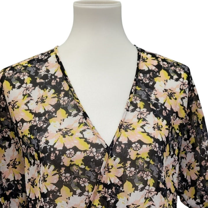 WAYF Womens Small Deep V Floral Half Sleeve Lightweight Wrap Top Blouse