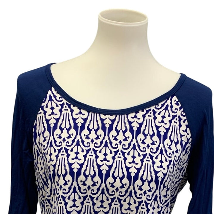 MM MM MM Womens Small Solid Long Sleeve Scrollwork Lightweight PolyBlend Top