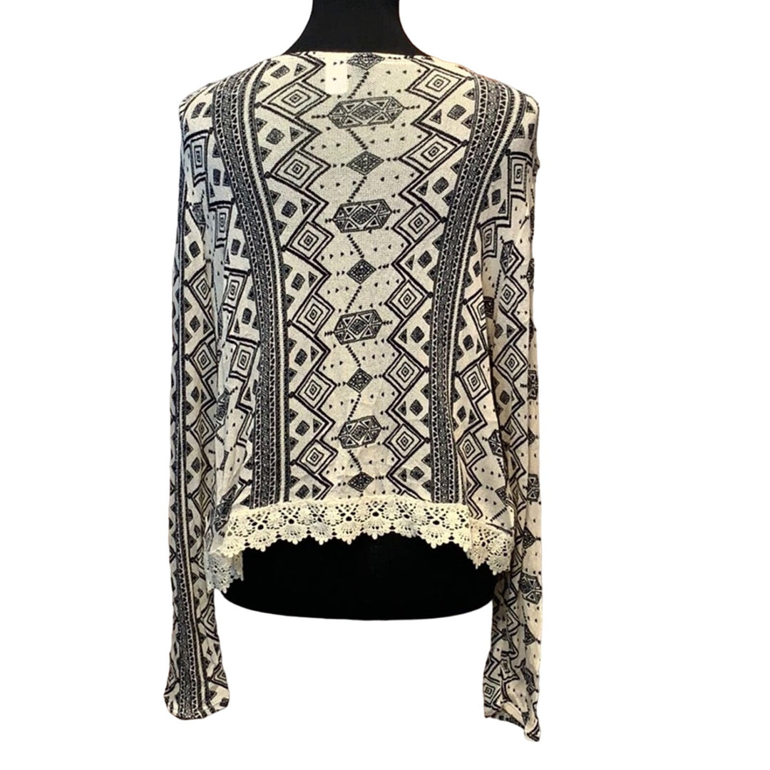 Divided H&amp;M Womens Large Aztec Print Long Sleeve Lace Detail Scoop Neck Top