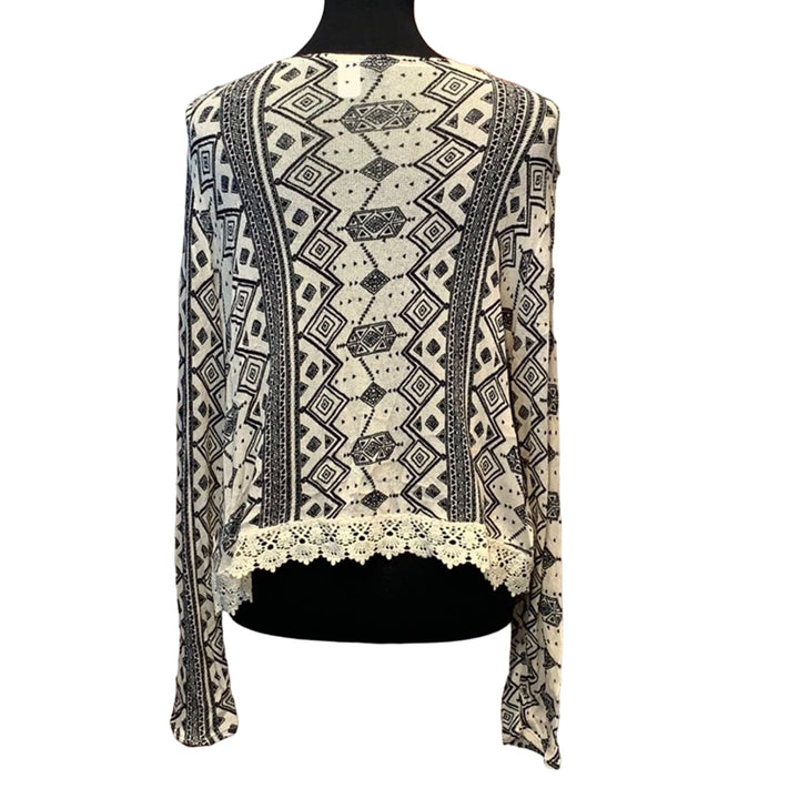 Divided H&amp;M Womens Large Aztec Print Long Sleeve Lace Detail Scoop Neck Top