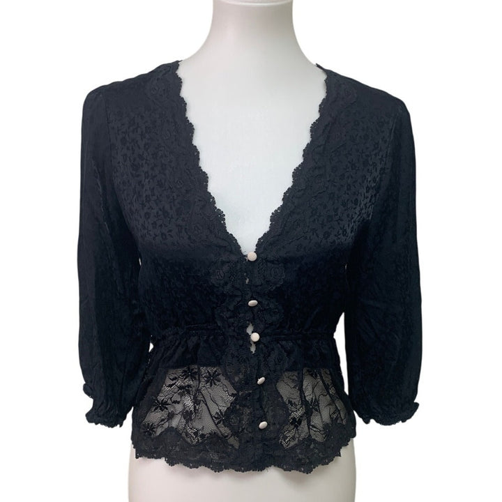 New American Eagle Small Lace Floral Half Sleeve Front Button V Neck Top