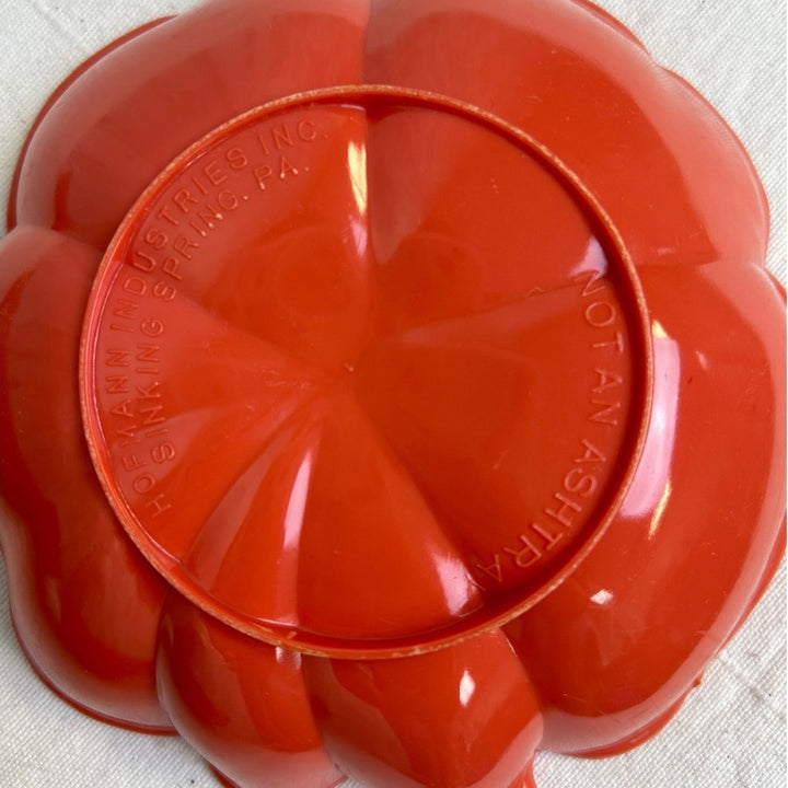 5 Vintage Hofmann Industries Melamine Plastic Flower Shaped Orange Snack Bowls