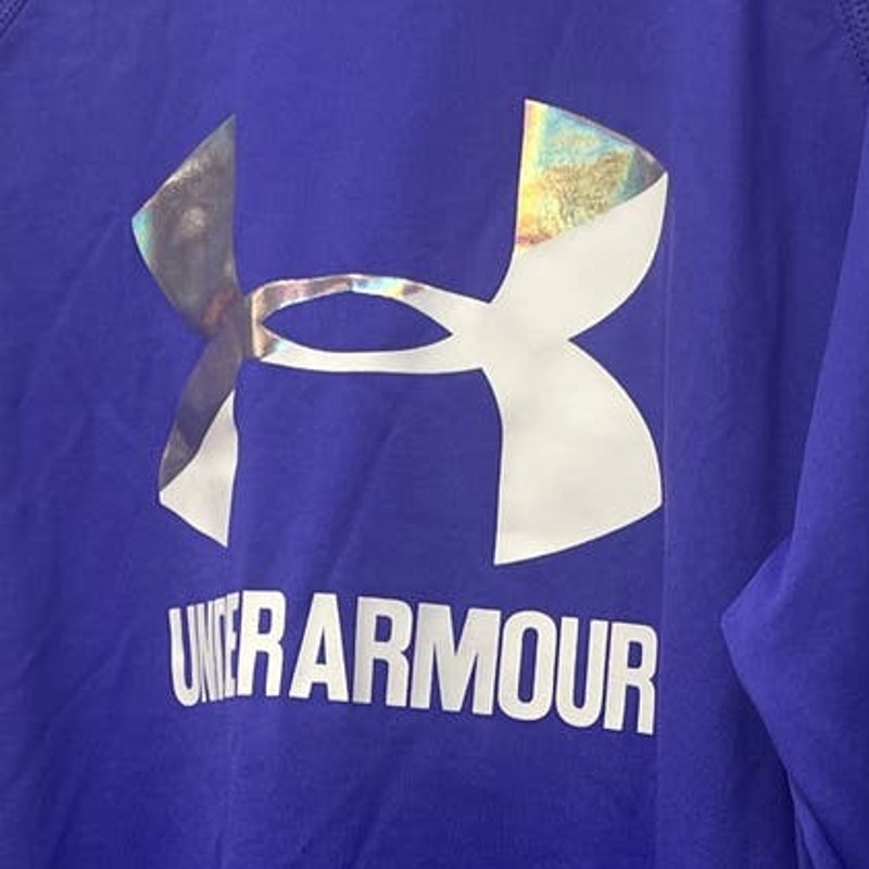 Under Armour Youth XL Long Sleeve Metallic Logo Loose Heatgear Athletic Tee