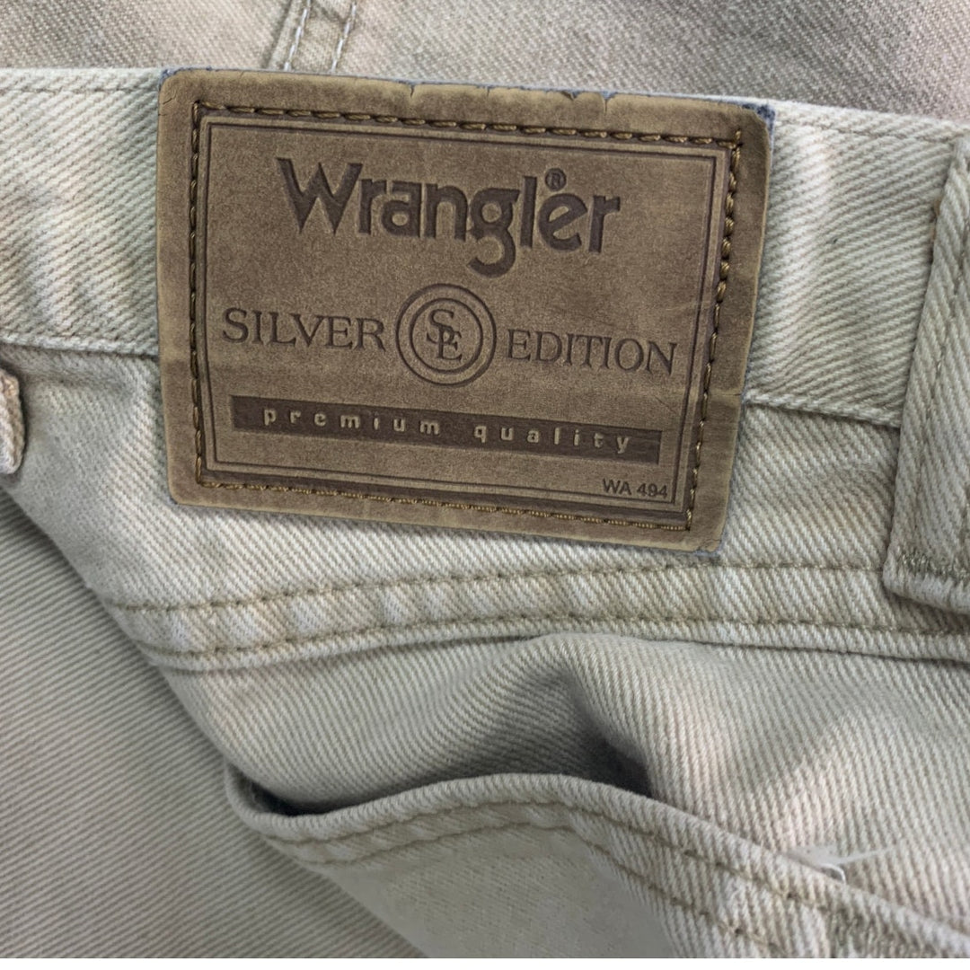 Wrangler Silver Edition Mens Size 42 100% Cotton Light Khaki Denim Long Shorts