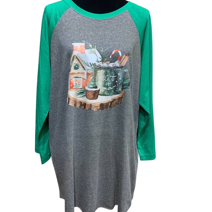 New Hand Printed XL Christmas Cottage Tree Cupcake Cocoa 3/4 Sleeve Raglan Tee