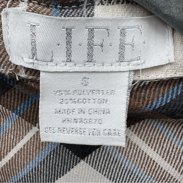 NWT New Life Womens Small PolyCotton Plaid Long Sleeve Cropped Button Up Shirt