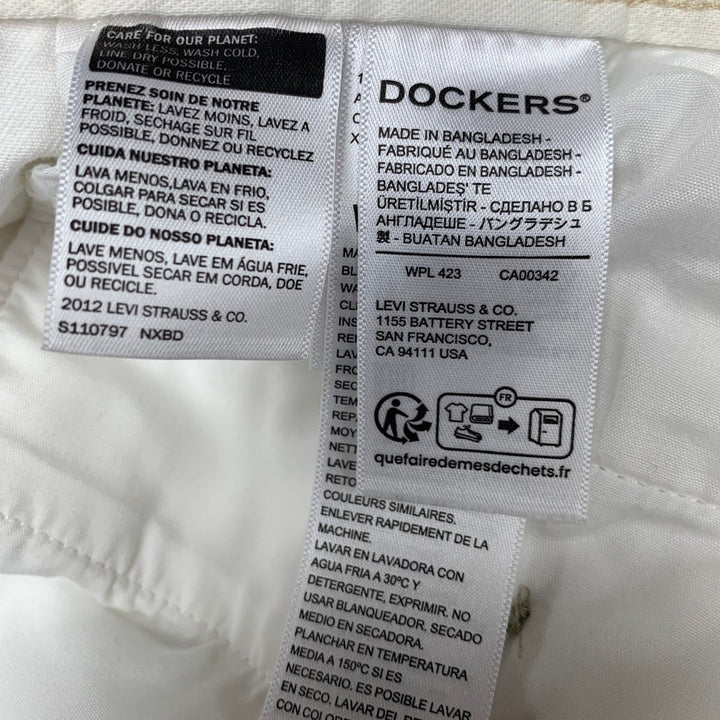 Dockers Mens Size 36 White 100% Cotton Multi Pocket Long Denim Shorts w Pockets
