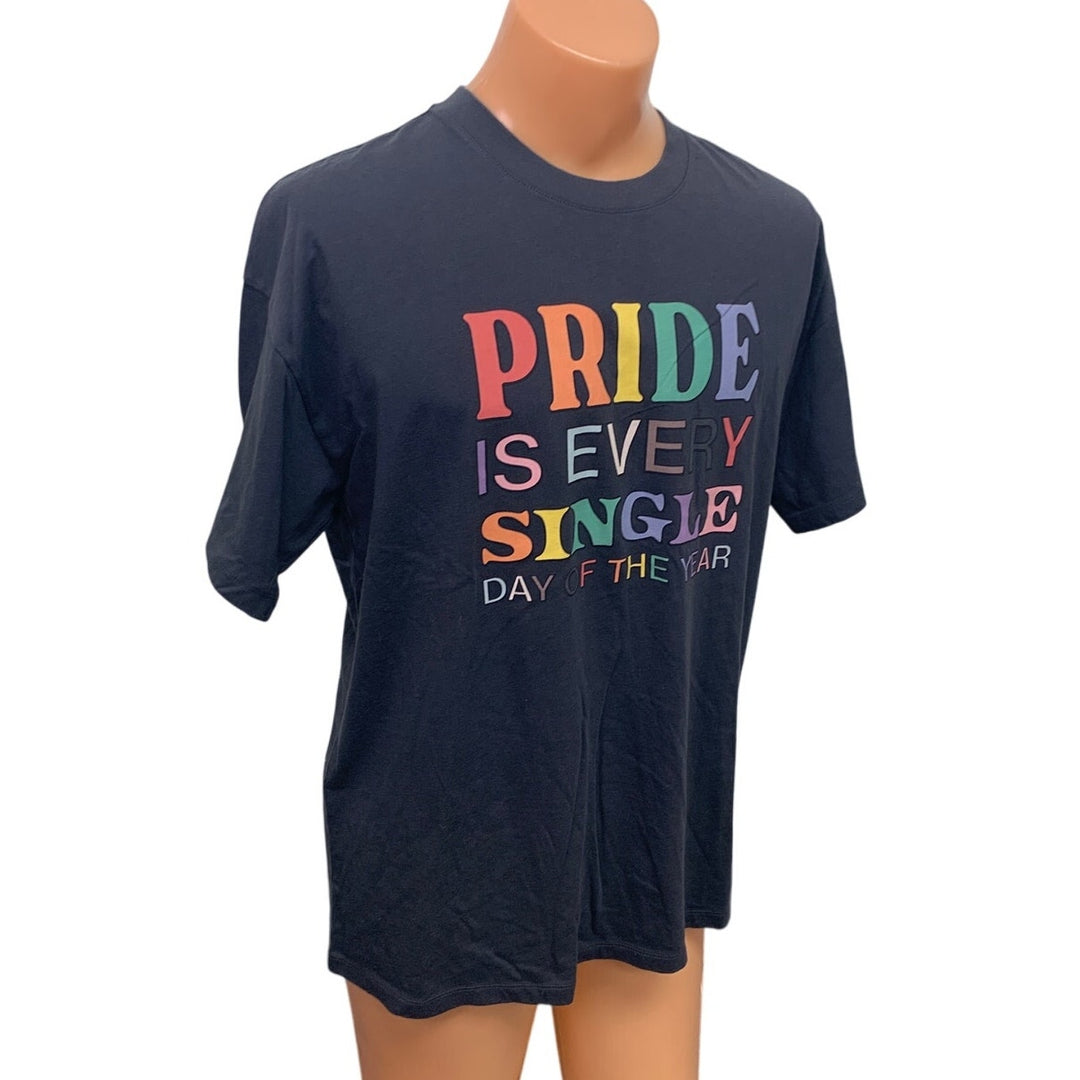 New American Eagle Mens Medium Pride Is Every Single Day of The Year Tee Shirt
