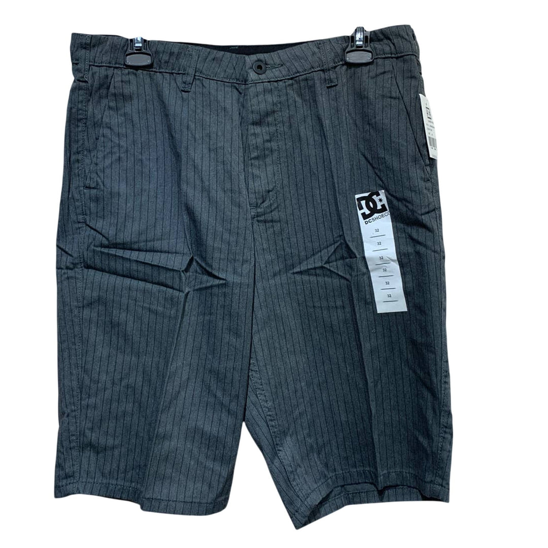 New DC Shoes Size 32 Black on Gray Pinstripe Chino Long Board Shorts w Pockets