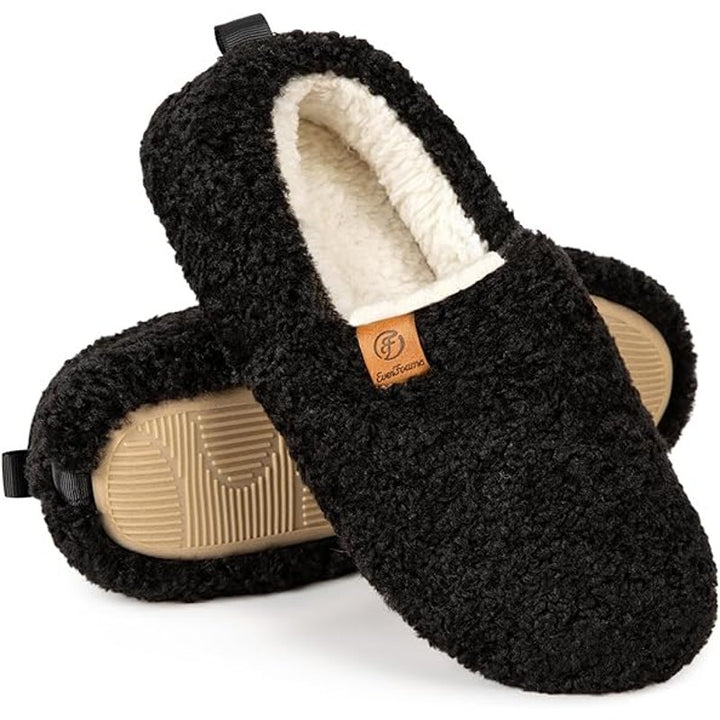 NWT New EverFoams Womens 8.5 Black Slippers Soft Memory Foam House Shoes