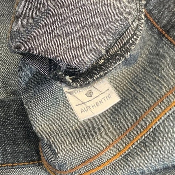 Rocawear Mens XL PolyCotton Machine Washable Button Up Denim Blue Jean Jacket