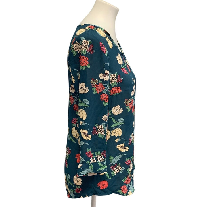 Maurices XS Lightweight Floral Cross Front Polyester Long Sleeve Blouse Top