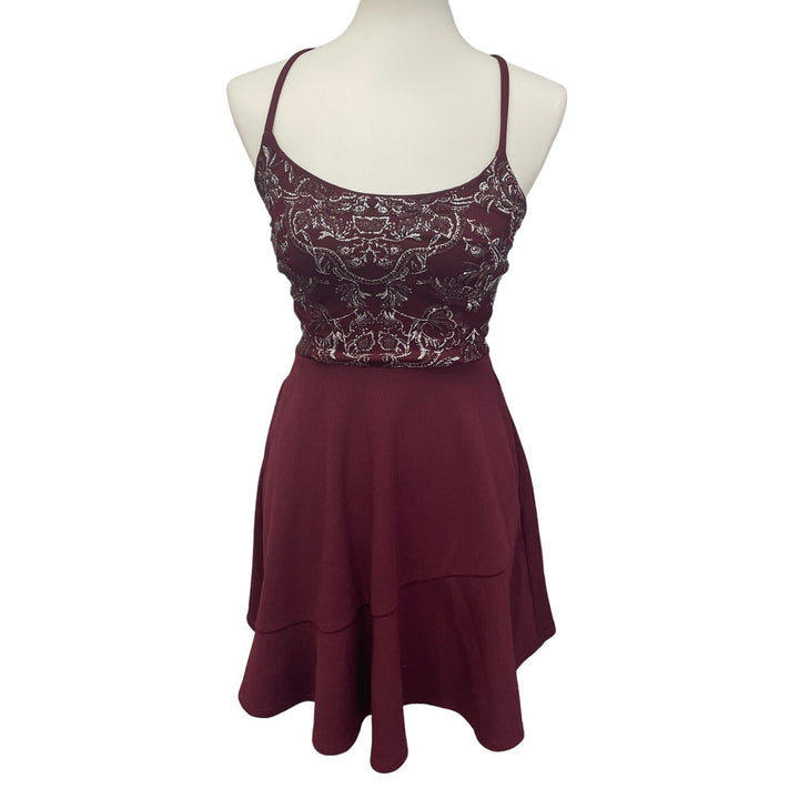 Speechless Juniors Size 3 Sleeveless Laceup Back Fit &amp; Flare Short Dress