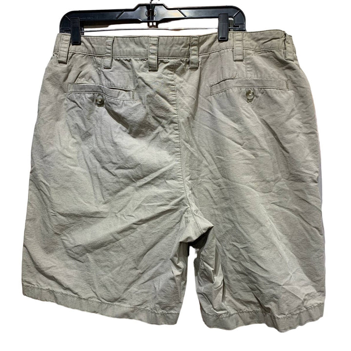 Van Heusen 40 X 9 Traveler Classic Fit 100% Cotton Khaki Cargo Shorts w Pockets