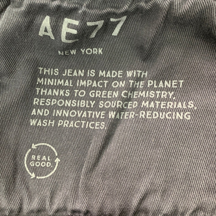 New American Eagle AE77 Size 8 100% Cotton Factory Distressed Jorts Denim Shorts