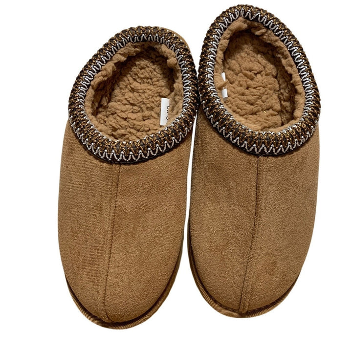 Womens Size 8 Brown Faux Suede Slippers Closed Round Toe Fuzzy Slide On Shoes