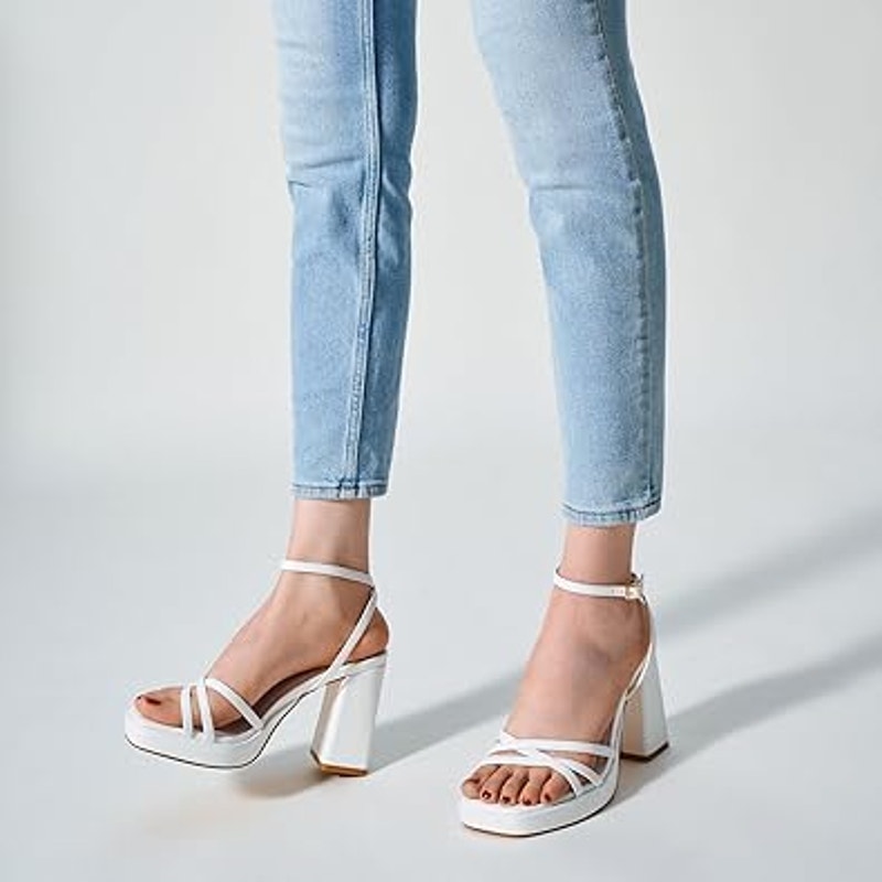 Trary Womens Size 9.5 White Open Toe 4.25" Block Heel Ankle Strap Sandal Shoes