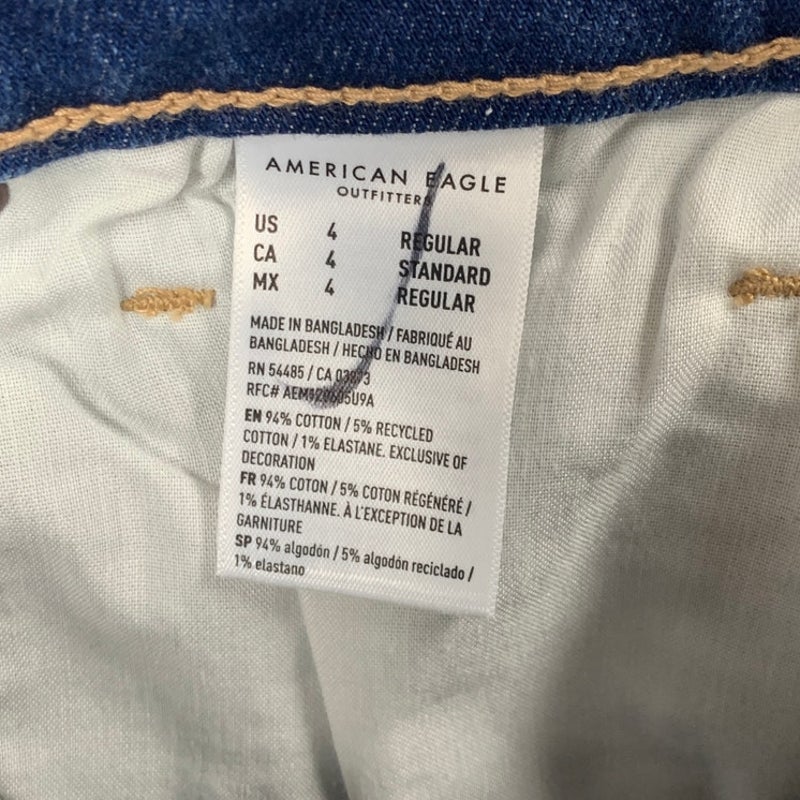 New American Eagle Size 4 Cotton Blend Stretch Mom Jeans Denim Blue Jeans