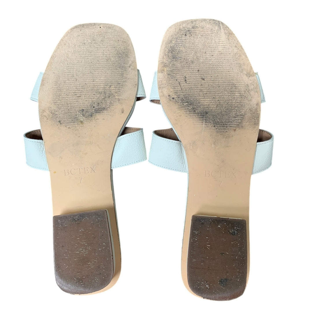 Bctex Womens 7 White Faux Leather Slide On Open Toe Low Heel Mule Sandal Shoes
