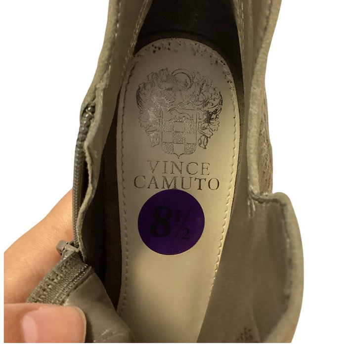 Vince Camuto US Size 8.5 Suede Leather Peep Toe Side Zip 4.25" Heel Shootie Shoe