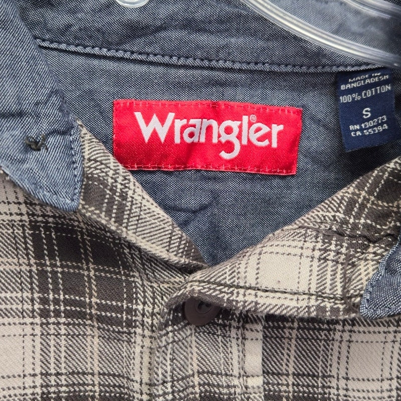 Wrangler Mens Small Cotton Plaid Long Sleeve Button Up Shirt w Front Pockets