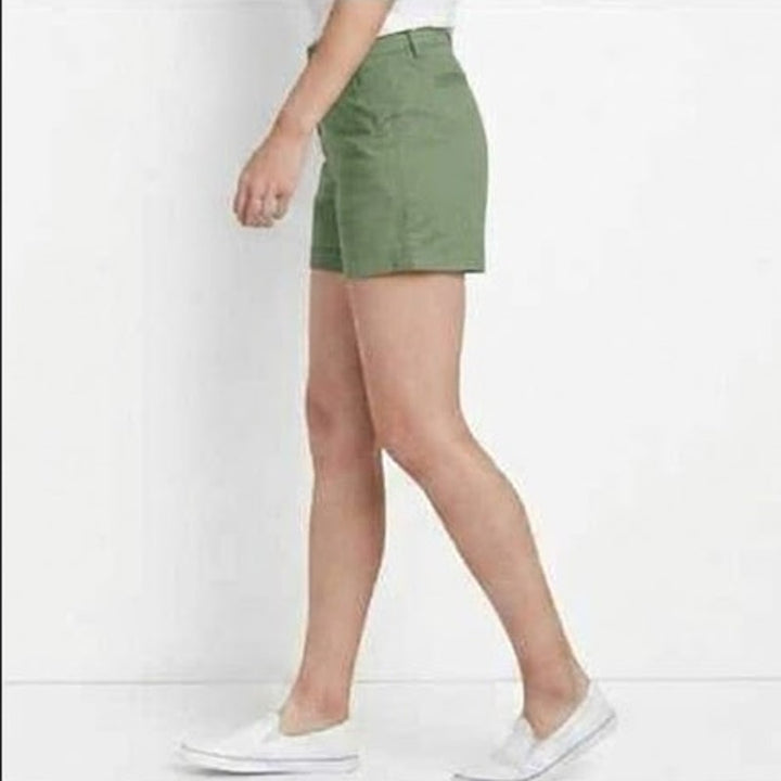New Eddie Bauer Womens Size 18 Olive Green Aspire Stretch Cotton Chino Shorts