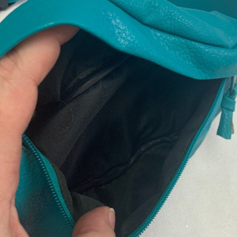 Athalon Womens Teal Aqua Faux Leather Half Moon Adjustable Strap Fanny Pack