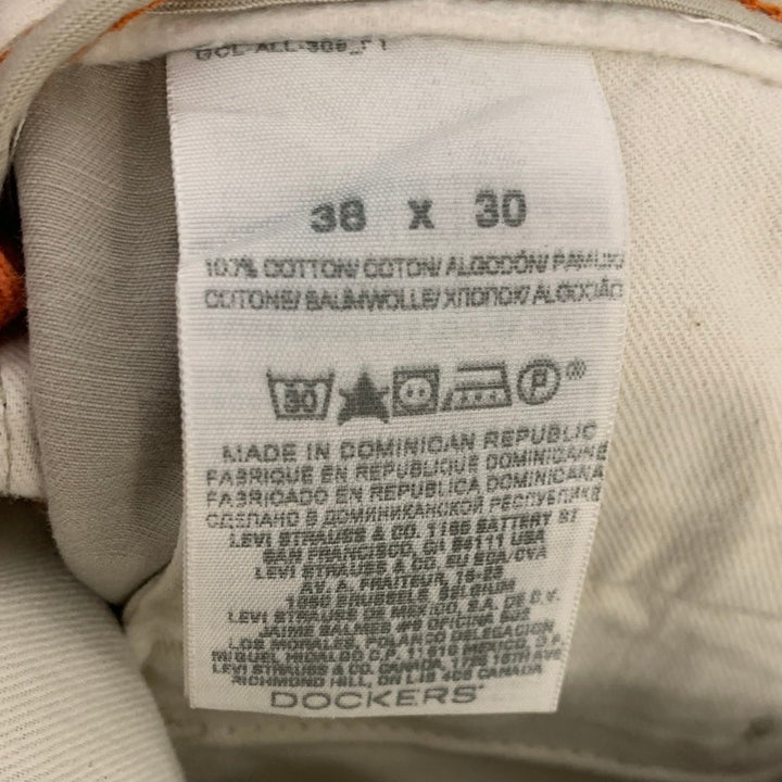 Lot of 2 Dockers Mens Size 38 X 30 100% Cotton D3 Classic Fit Khaki Denim Pants