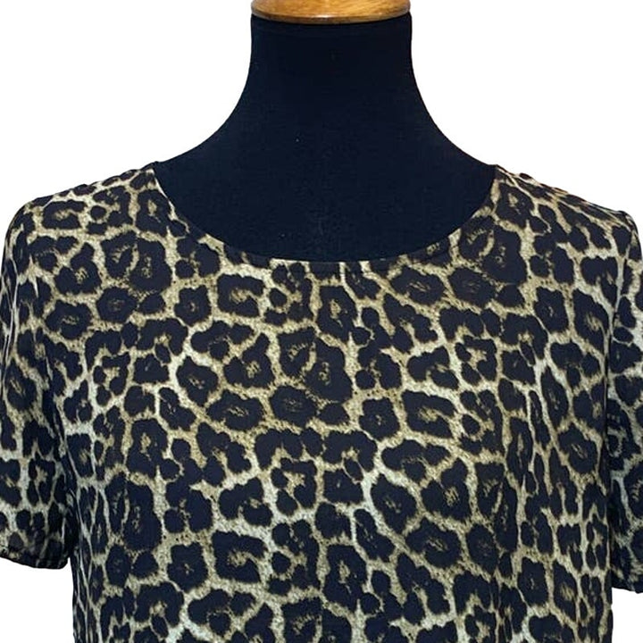 Chelsea &amp; Theodore Womens Small Short Sleeve Polyester Leopard Print Top Blouse