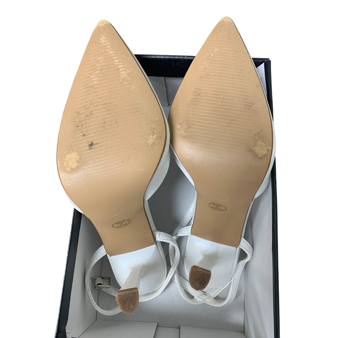 Modatope Womens Size 7 White Faux Leather Closed Toe Ankle Strap 4" Heel Shoes