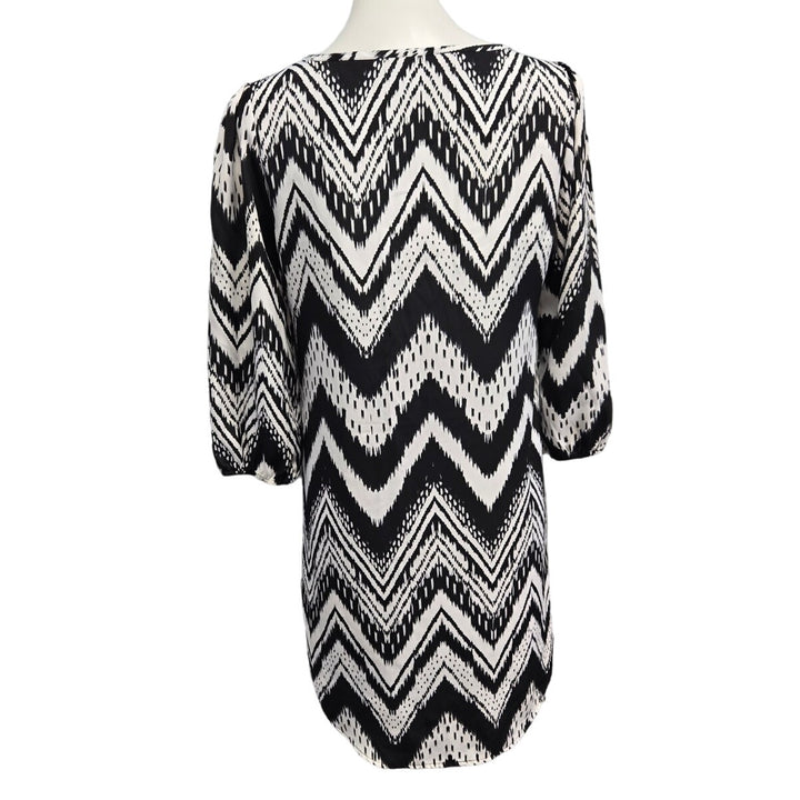 Almost Famous Womens Small 3/4 Blouson Sleeve Chevron Zig Zag Sheath Dress