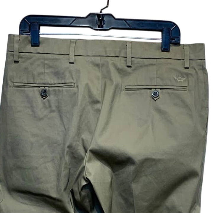Dockers Mens 34 X 32 Flat Front PolyCotton Straight Fit Dark Khaki Chino Pants