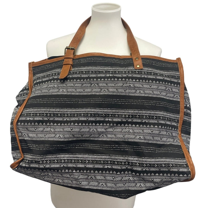 Mossimo Supply Co Geometric Stripe Double Handle Tote Bag w Inner Pocket
