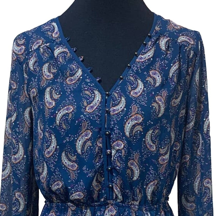 DR2 Medium Long Blouson Sleeve Lightweight Paisley Button Front Lined Dress