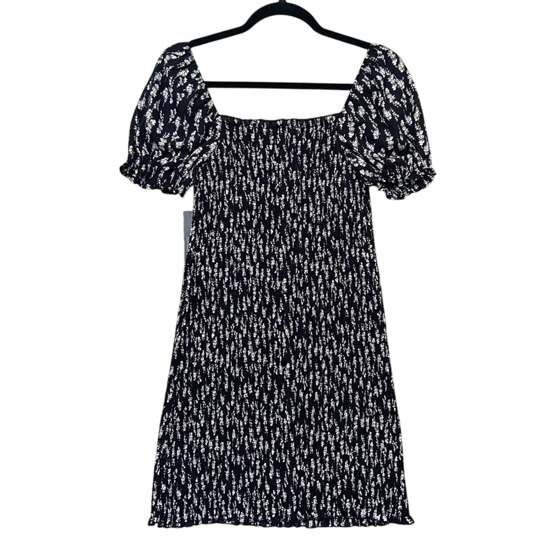 NWT New Trixxi Juniors Medium 100% Polyester Short Sleeve Smocked Bodycon Dress