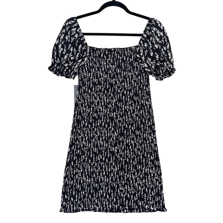 NWT New Trixxi Juniors Medium 100% Polyester Short Sleeve Smocked Bodycon Dress