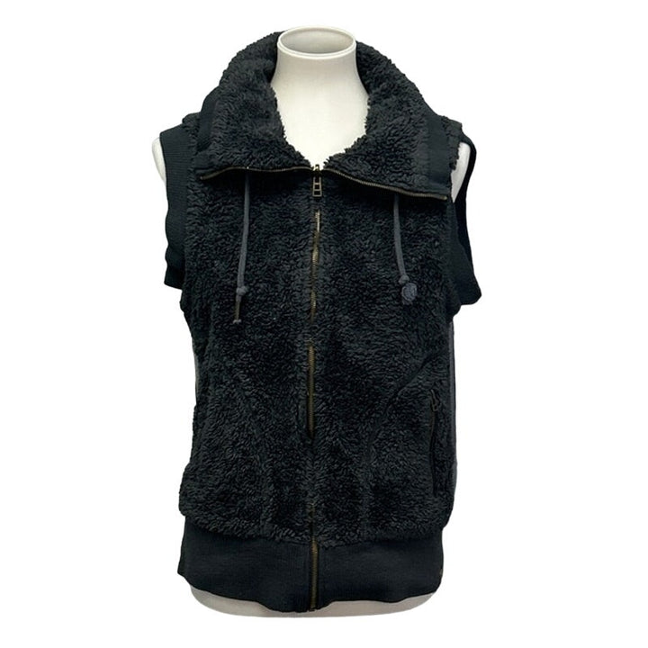 Artisans Womens Medium Fuzzy 100% Polyester Reversible Zip Up Warm Vest