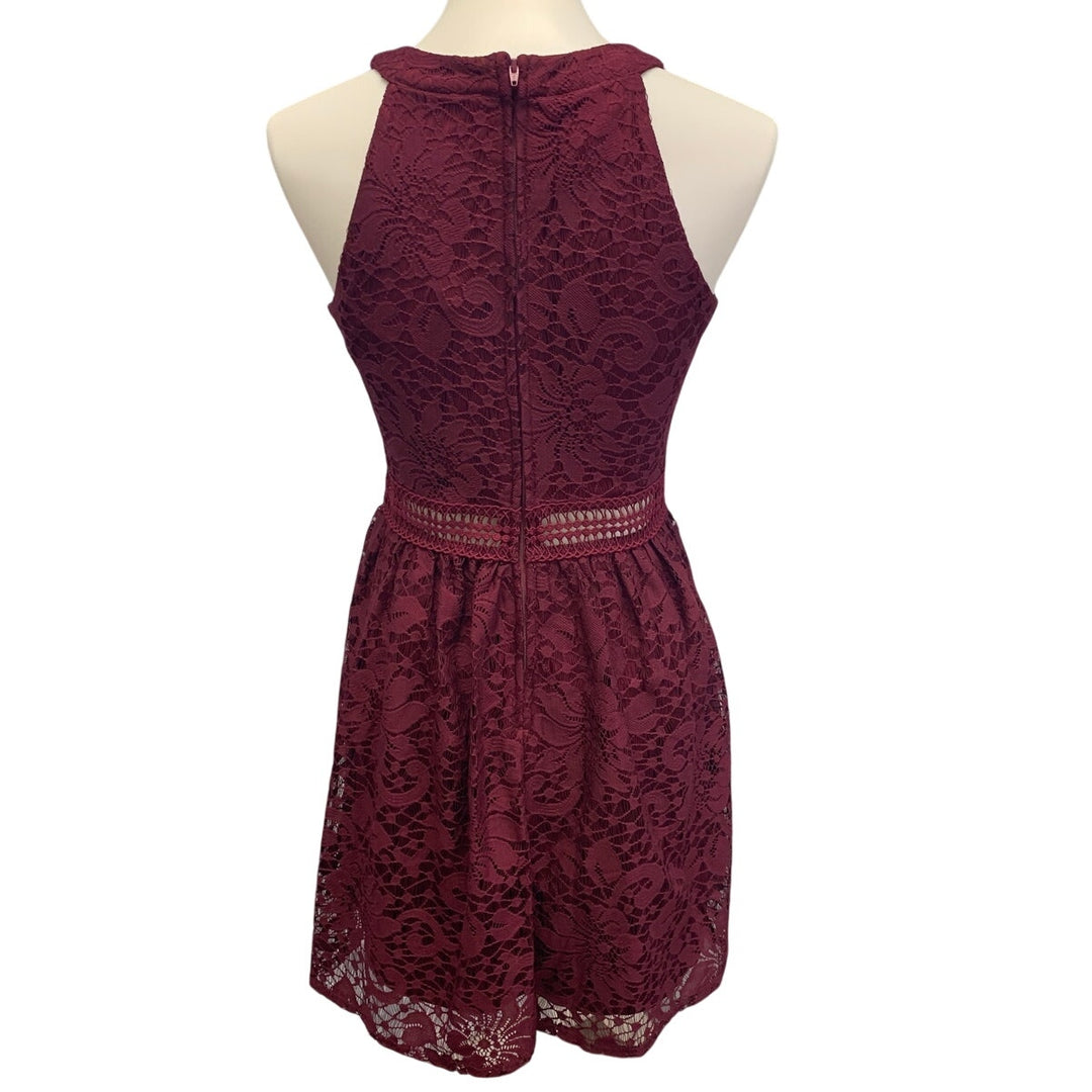 By &amp; By Juniors Size 9 Sleeveless Lace Fit &amp; Flare Wine Red Knee Length Dress
