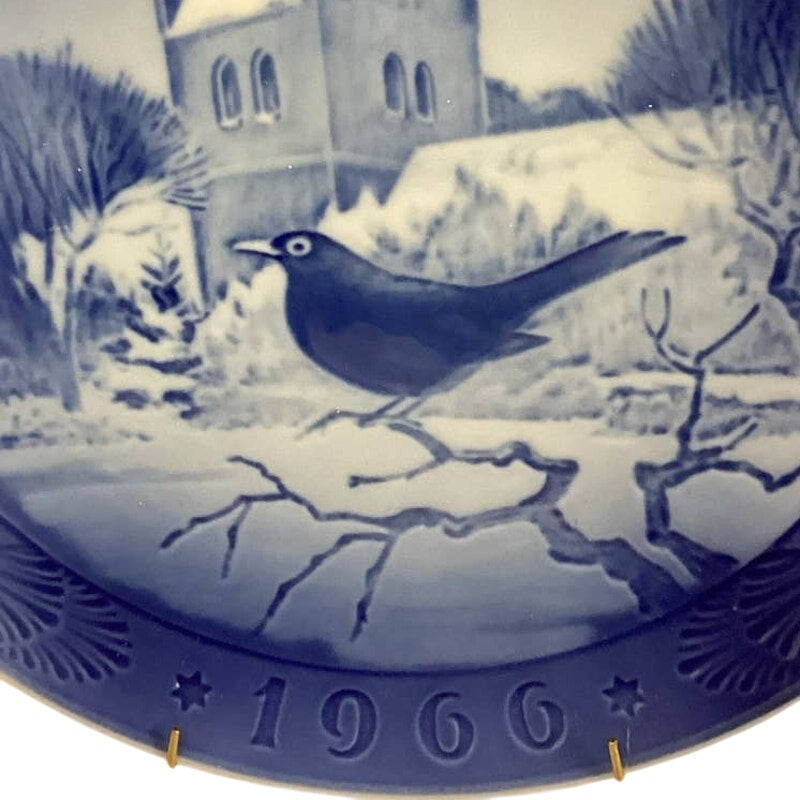 Vintage 1966 Royal Copenhagen Kai Lange Blackbird at Christmastime Plate