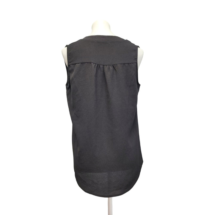 Jon &amp; Anna Contemporary Womens Medium Sleeveless V Neck Lightweight Blouse