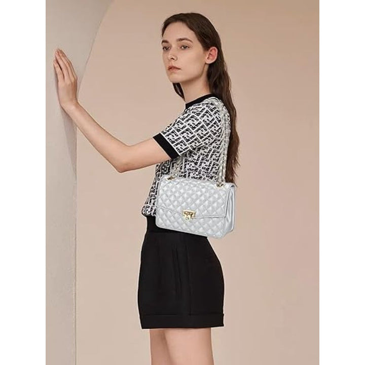 New GM LIKKIE Shiny Silver Quilted Double Handle Adjustable Strap Shoulder Bag