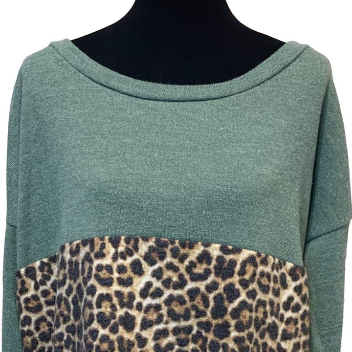 Haptics by Holly Harper 1X Long Sleeve Scoop Neck Leopard Spot Striped Sweater