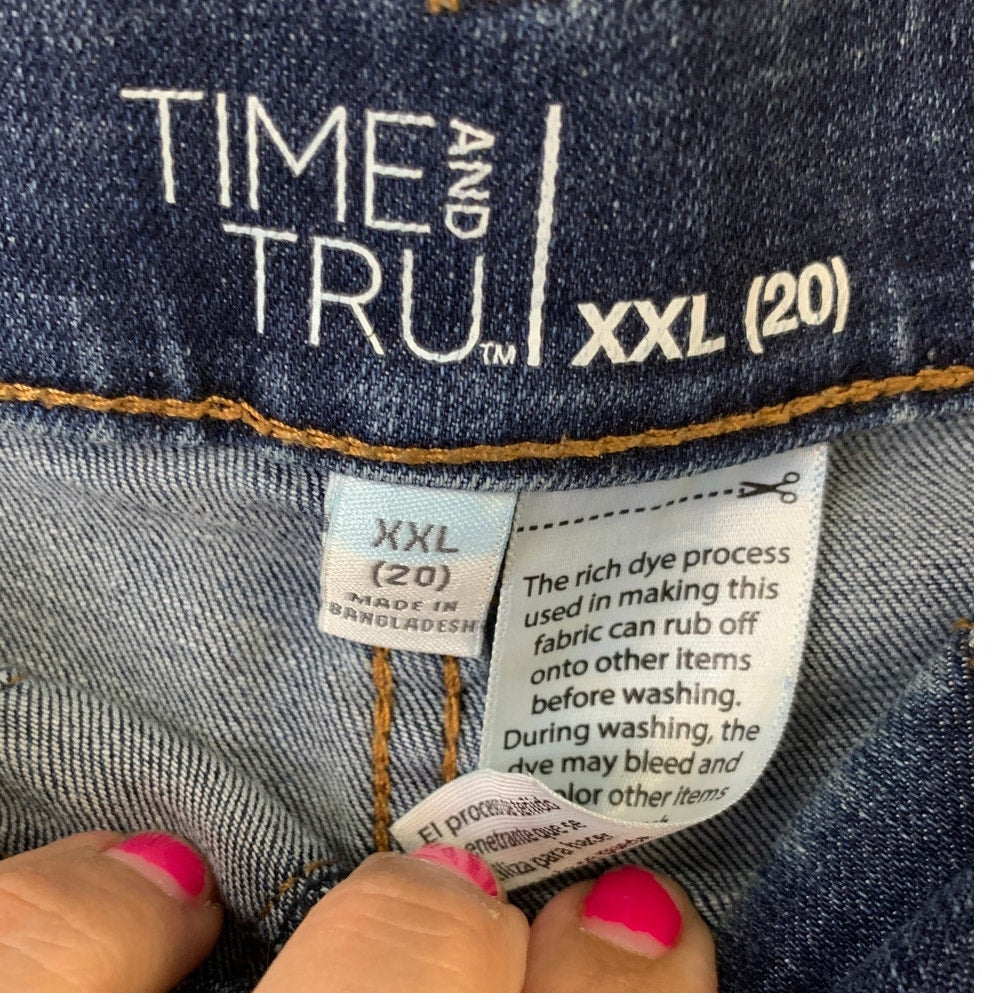 Lot of 2 Time and Tru Womens Size 18 20 Blue Distressed Denim Cutoff Jean Shorts