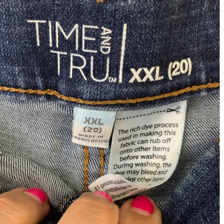 Lot of 2 Time and Tru Womens Size 18 20 Blue Distressed Denim Cutoff Jean Shorts